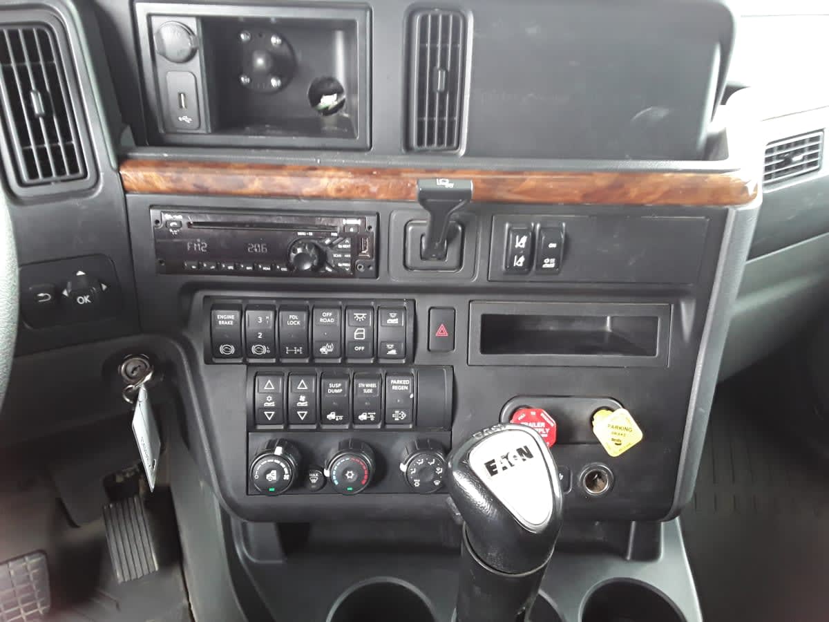 2019 Navistar International LT625 SLPR CAB 873893