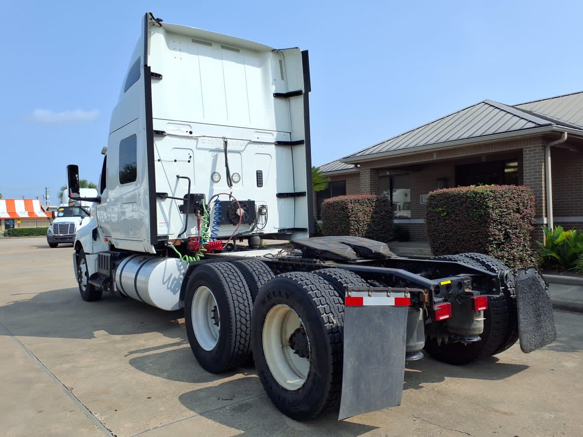 2019 International LT in Houston, TX — photo 6