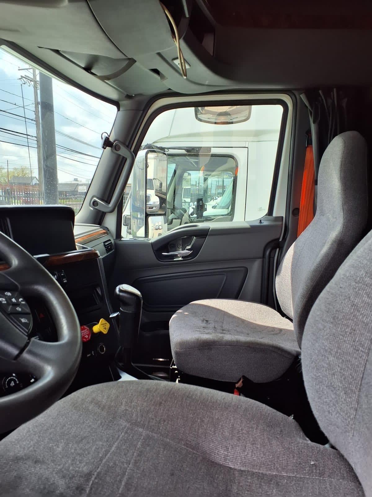 2019 Navistar International LT625 SLPR CAB 873937