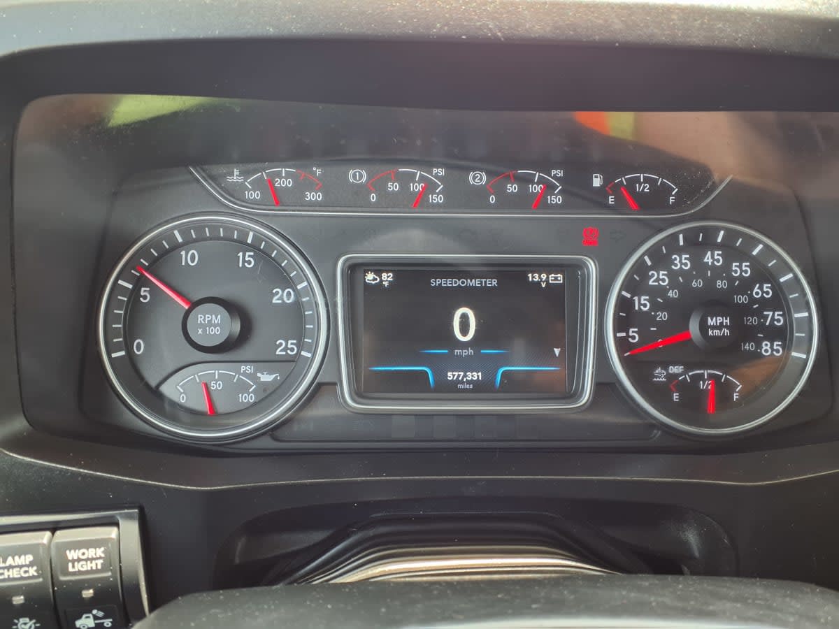 2019 Navistar International LT625 SLPR CAB 873940