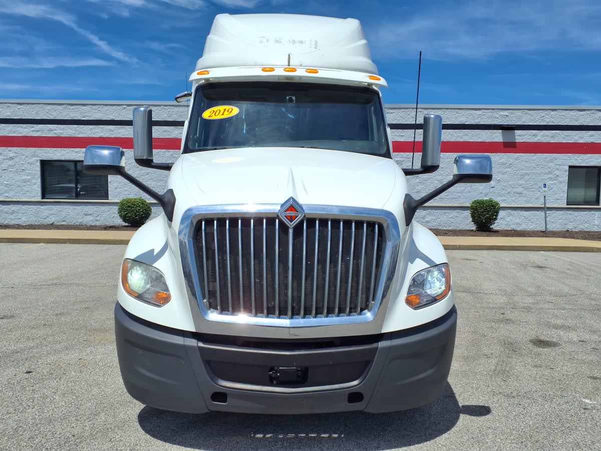 2019 Navistar International LT625 SLPR CAB 873940