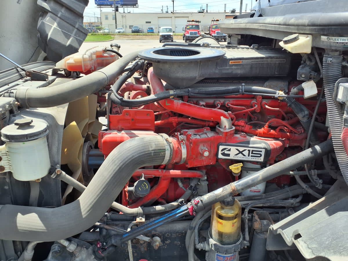 2019 Navistar International LT625 SLPR CAB 873940