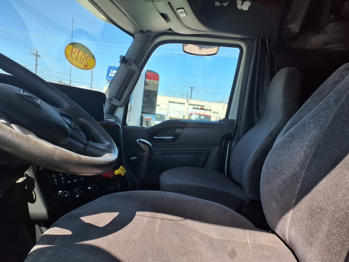 2019 Navistar International LT625 SLPR CAB 873945