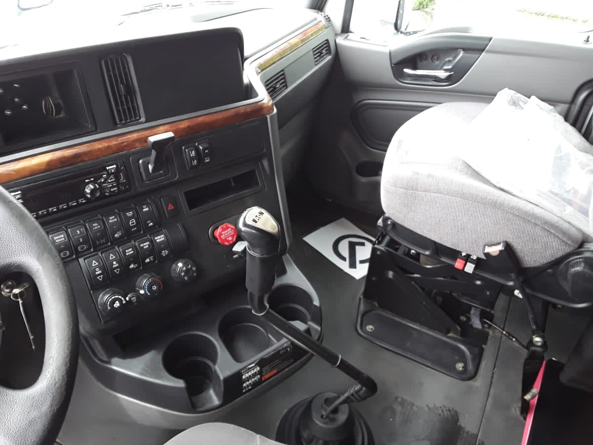 2019 Navistar International LT625 SLPR CAB 873954