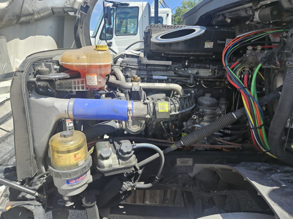 2019 Freightliner - image 8