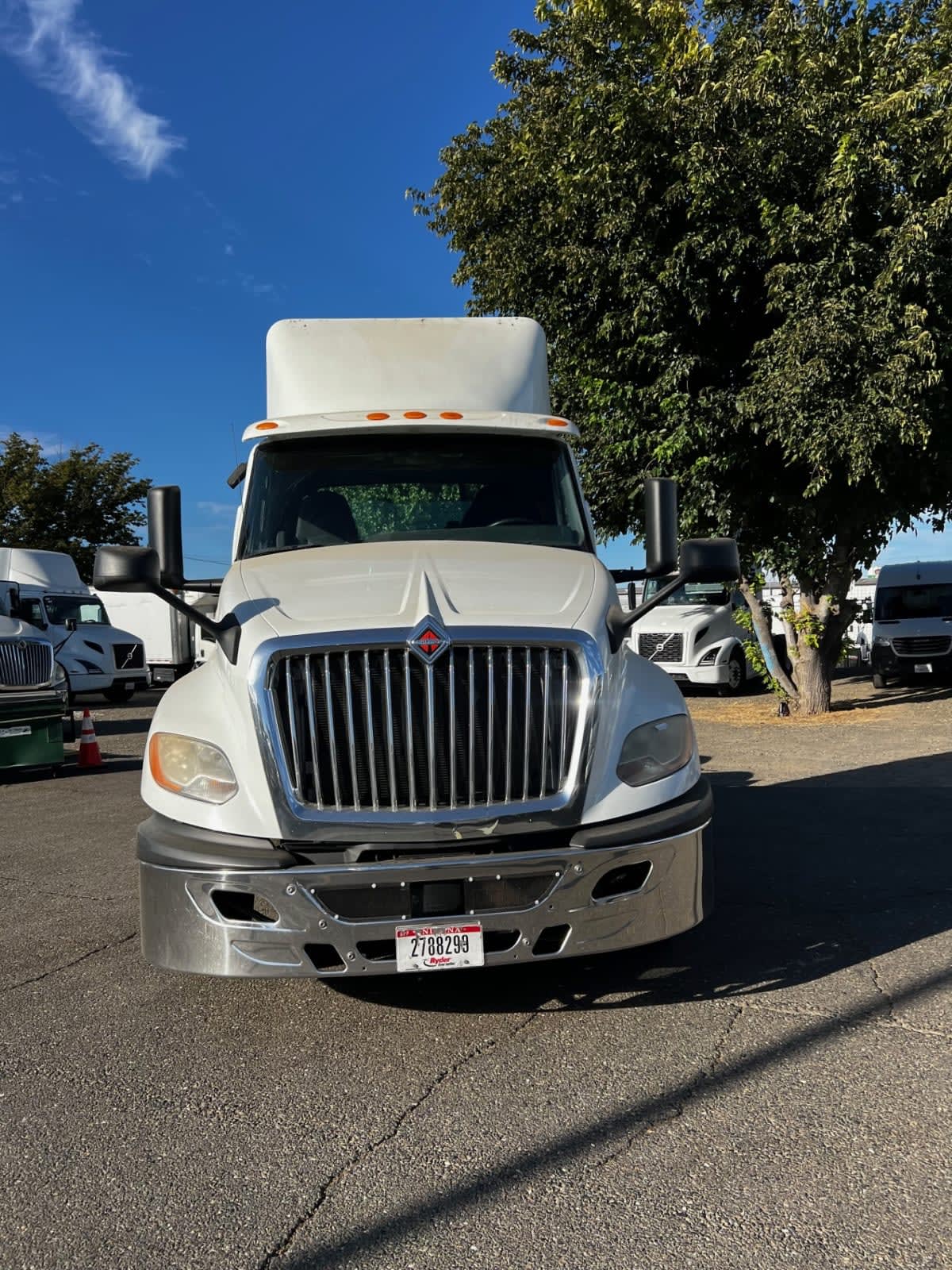 2019 International - image 2