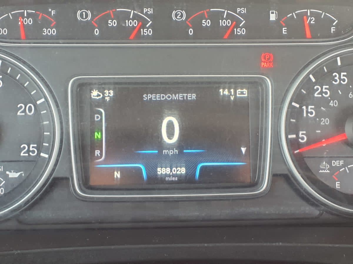 2019 Navistar International LT625 DAYCAB T/A 874004