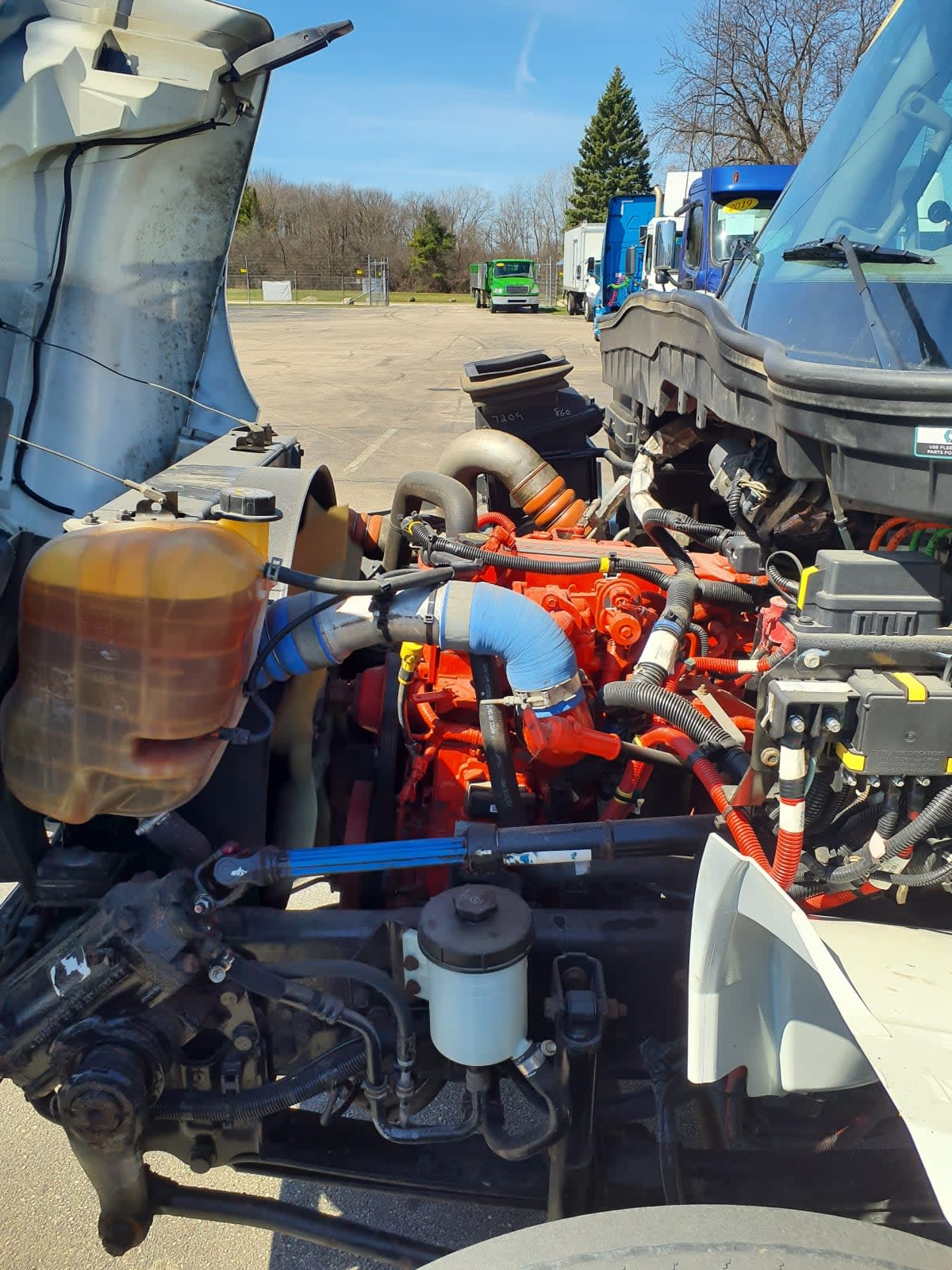 2019 Navistar International 4300 874030