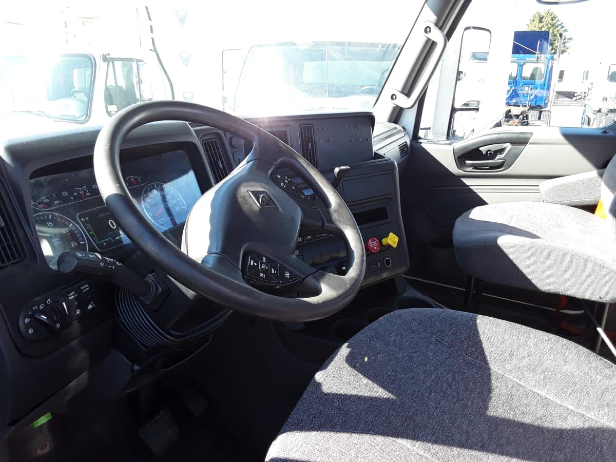 2018 Navistar International LT625 DAYCAB T/A 874048