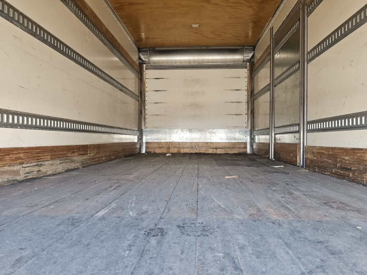 2019 Freightliner M2 106 874056