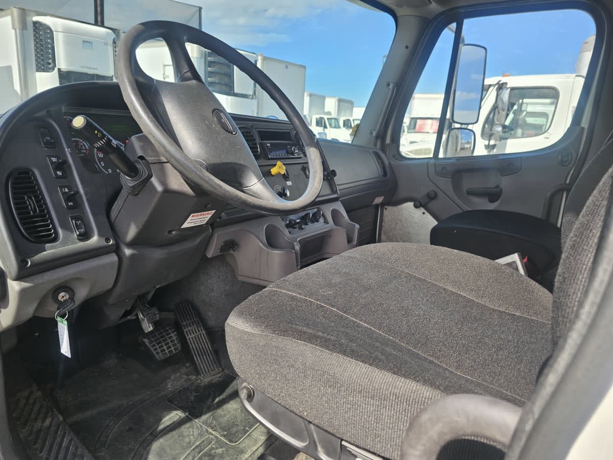 2019 Freightliner M2 106 874056