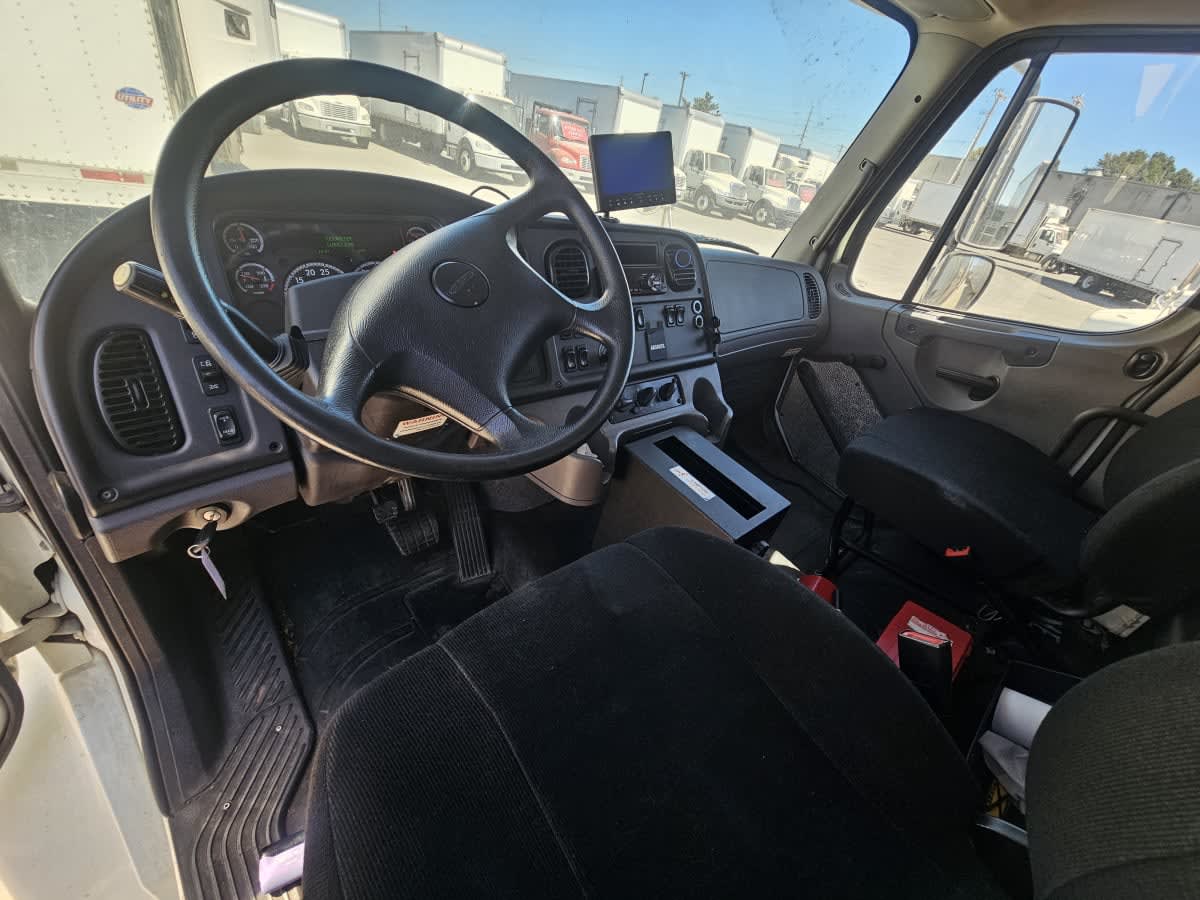 2019 Freightliner M2 106 874061