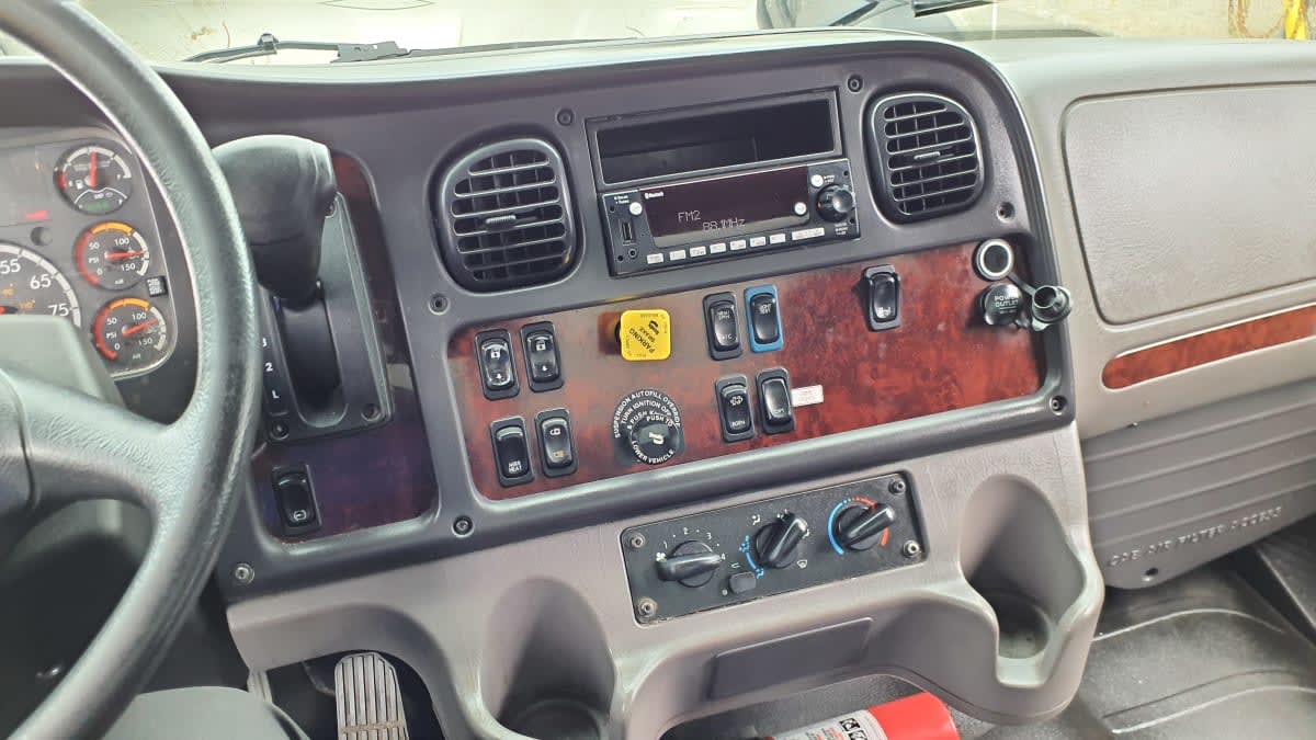 2019 Freightliner/Mercedes M2 106 874065