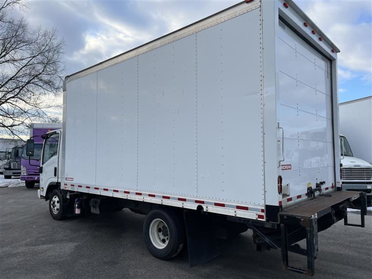 2019 Isuzu NPR HD 874177