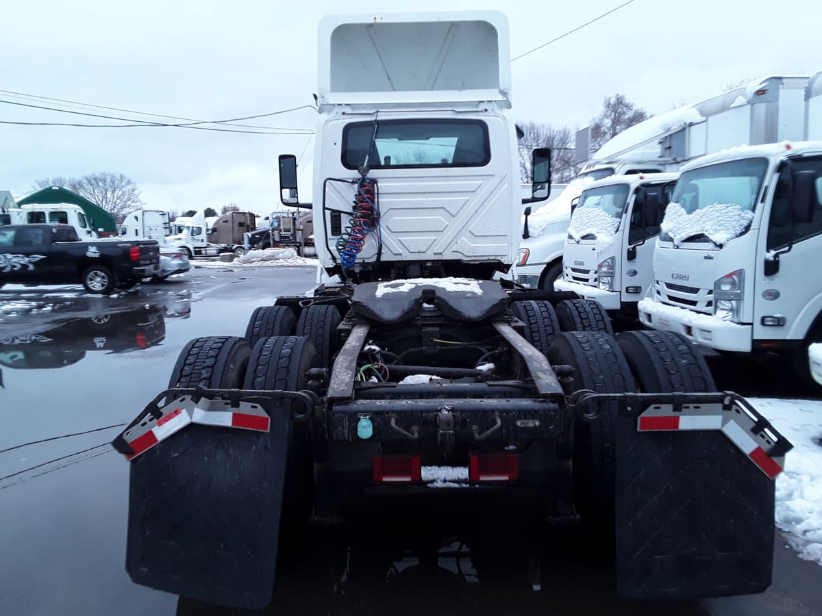 2019 Navistar International LT625 DAYCAB T/A 874283