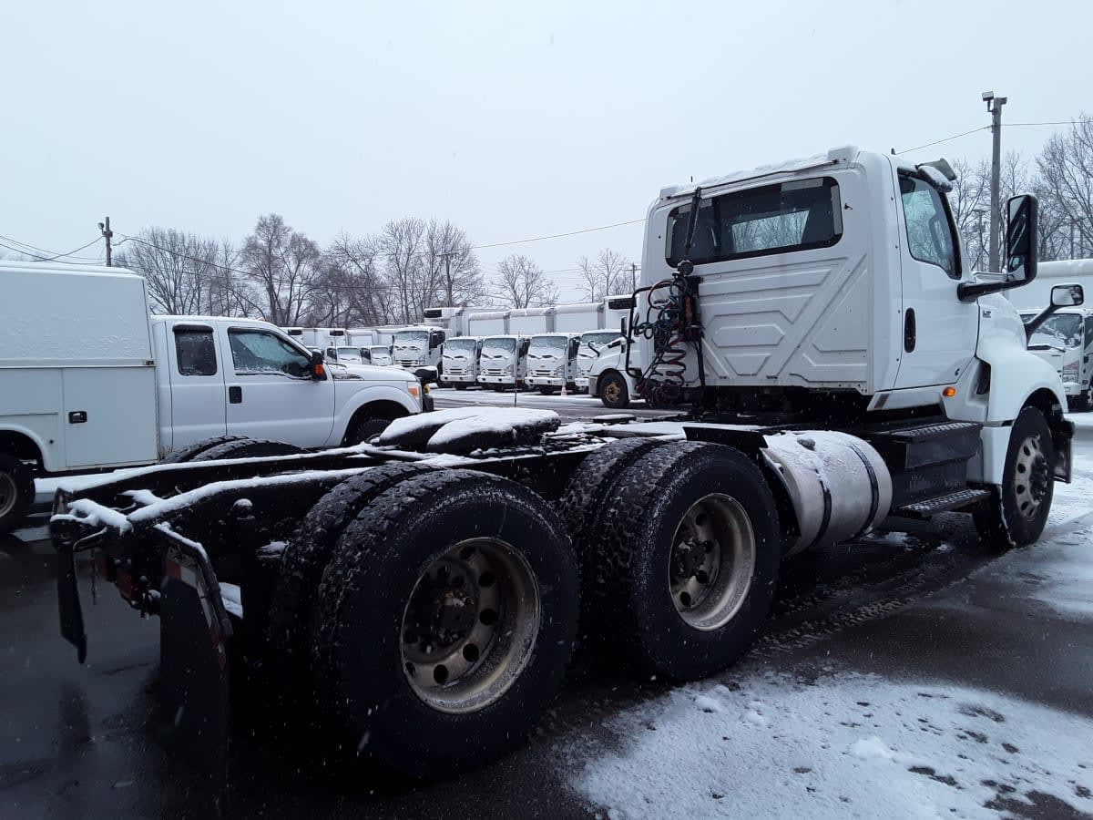 2019 Navistar International LT625 DAYCAB T/A 874288