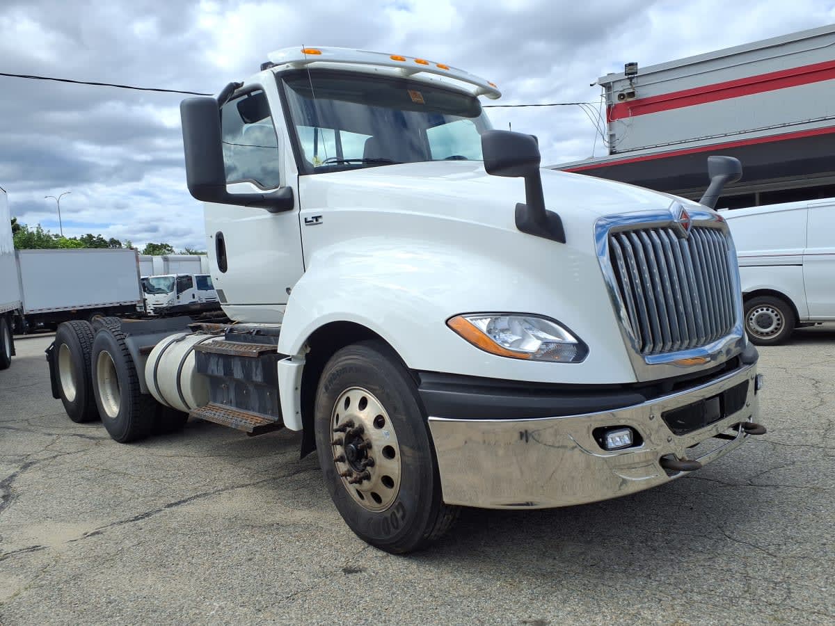 2019 Navistar International LT625 DAYCAB T/A 874296
