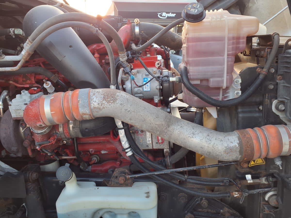 2019 Navistar International LT625 DAYCAB T/A 874297