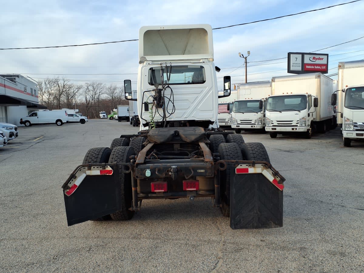 2019 Navistar International LT625 DAYCAB T/A 874297