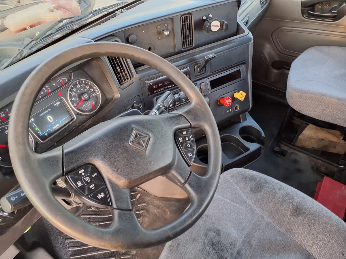 2019 Navistar International LT625 DAYCAB T/A 874297