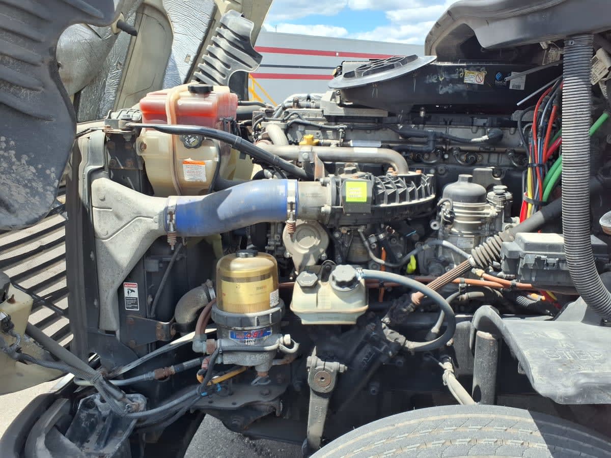 2019 Freightliner Cascadia in Taylor, MI — photo 8