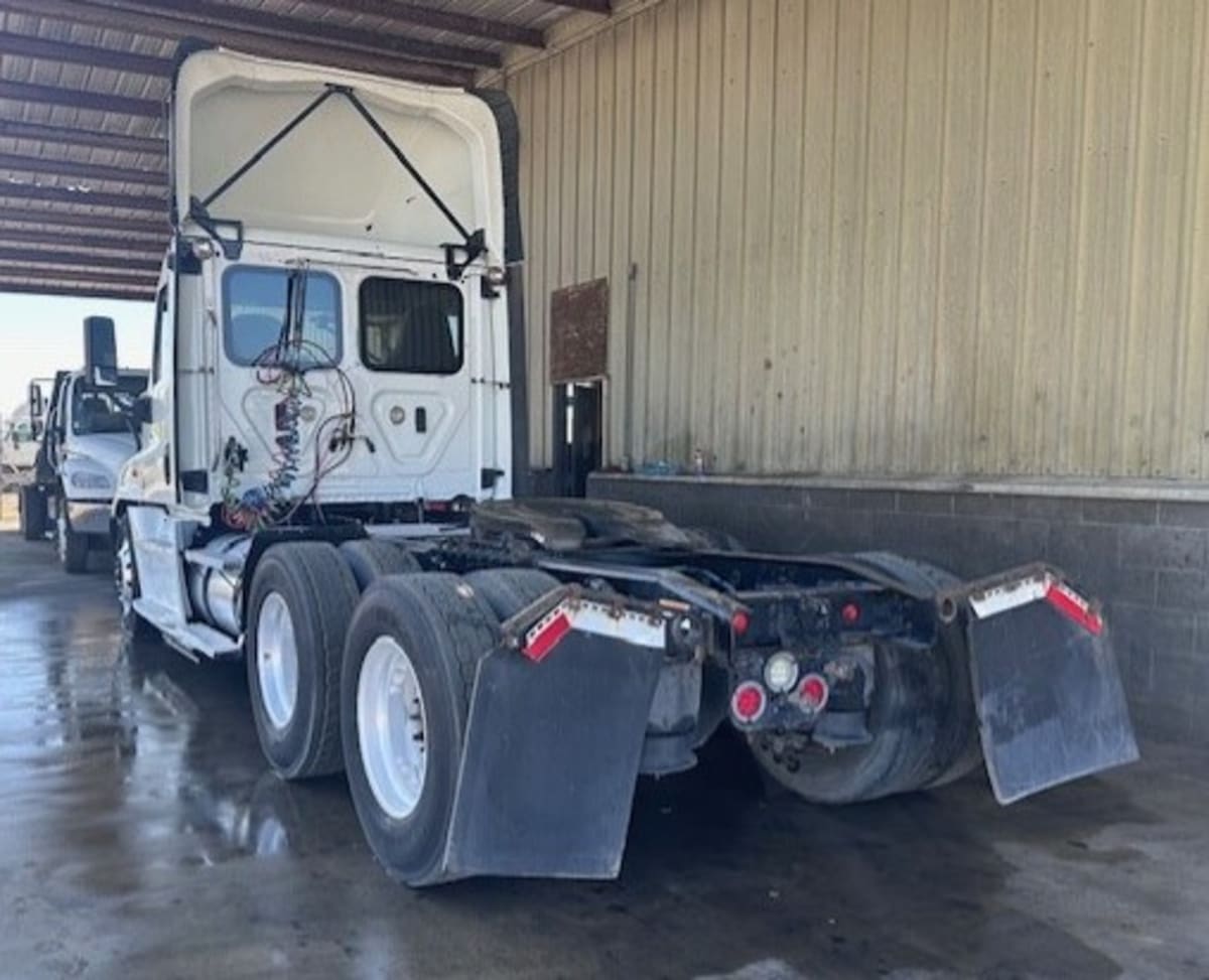 2019 Freightliner/Mercedes CASCADIA 125 874360