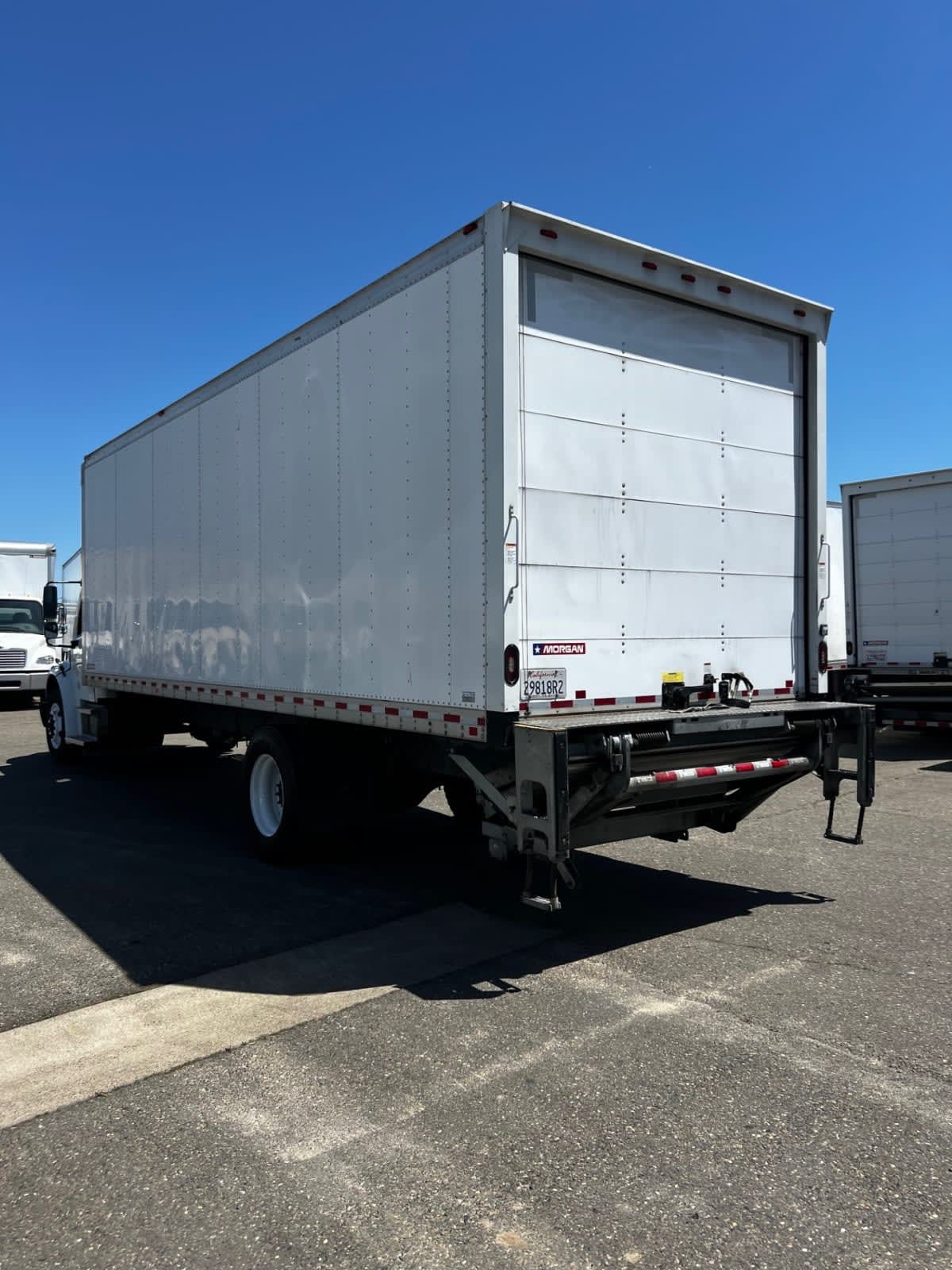 2019 Freightliner/Mercedes M2 106 874382 2019 Freightliner/Mercedes M2 106 874382