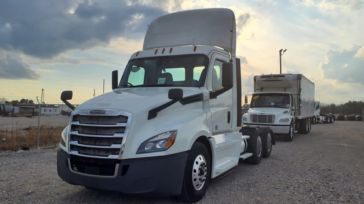 2019 Freightliner/Mercedes NEW CASCADIA PX12664 874454