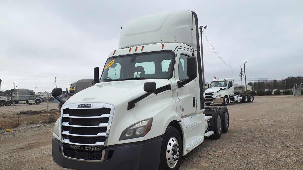 2019 Freightliner/Mercedes NEW CASCADIA PX12664 874459