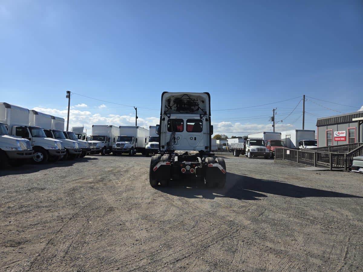 2019 Freightliner - image 5