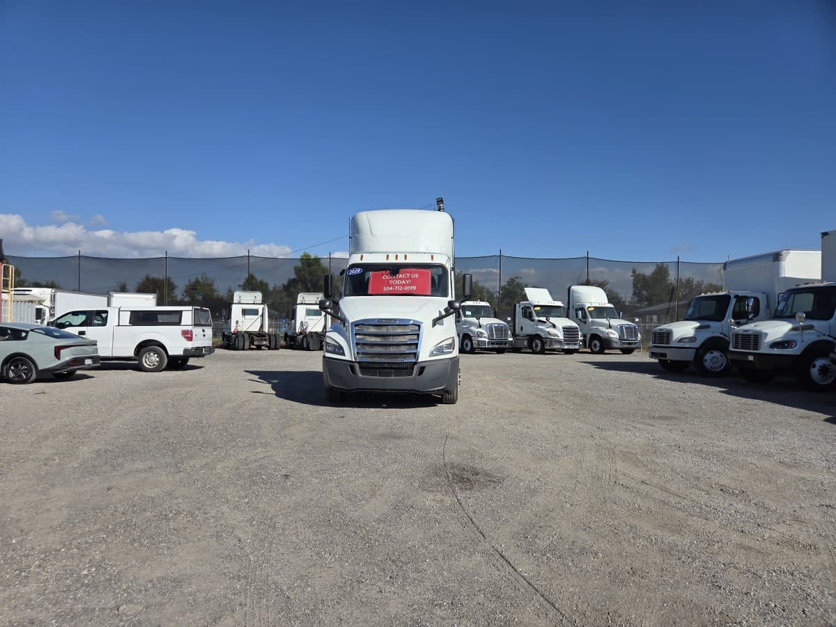 2019 Freightliner - image 2