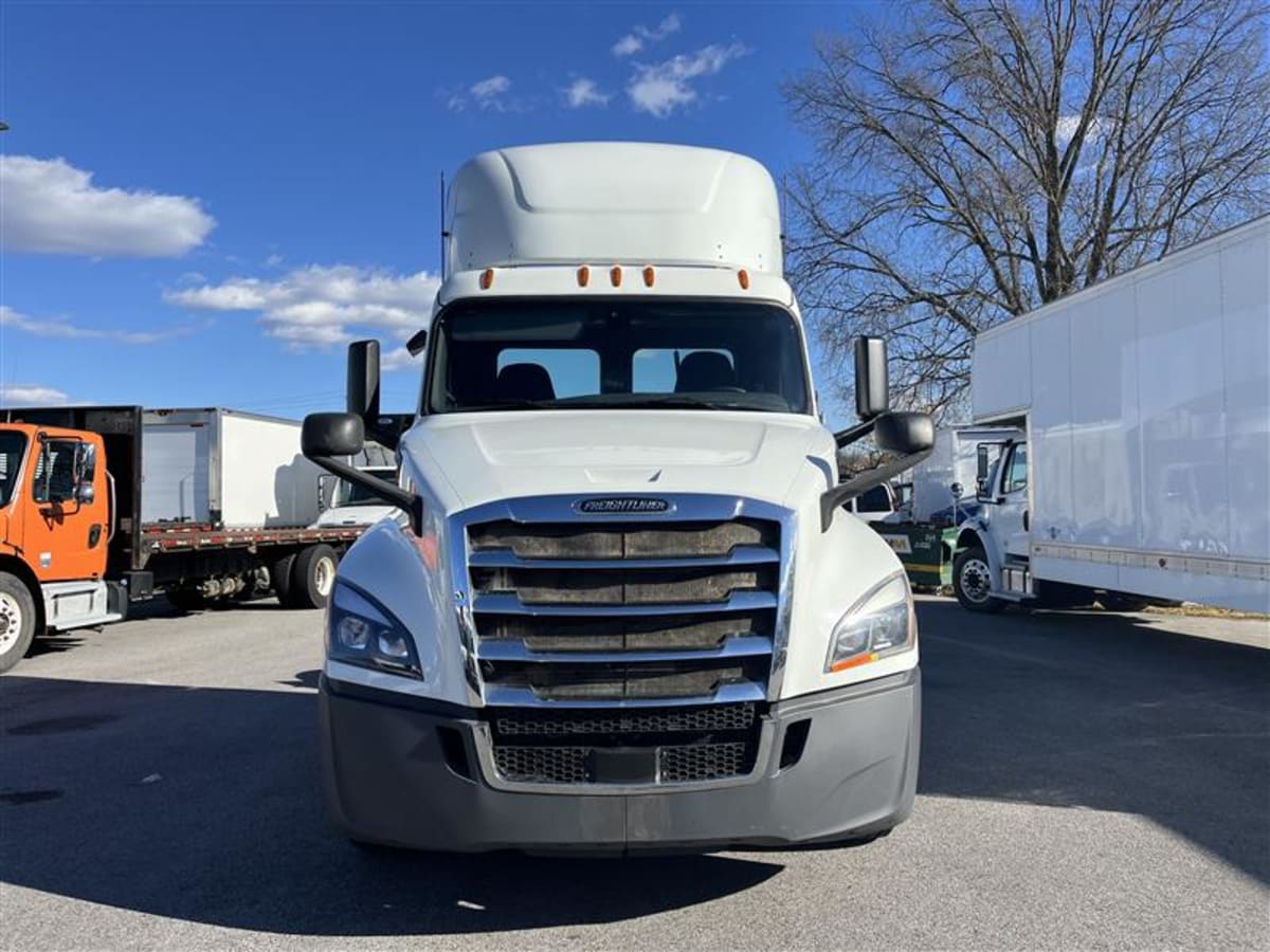 2019 Freightliner - image 2