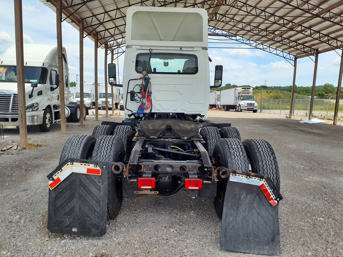 2019 Navistar International LT625 DAYCAB T/A 874507