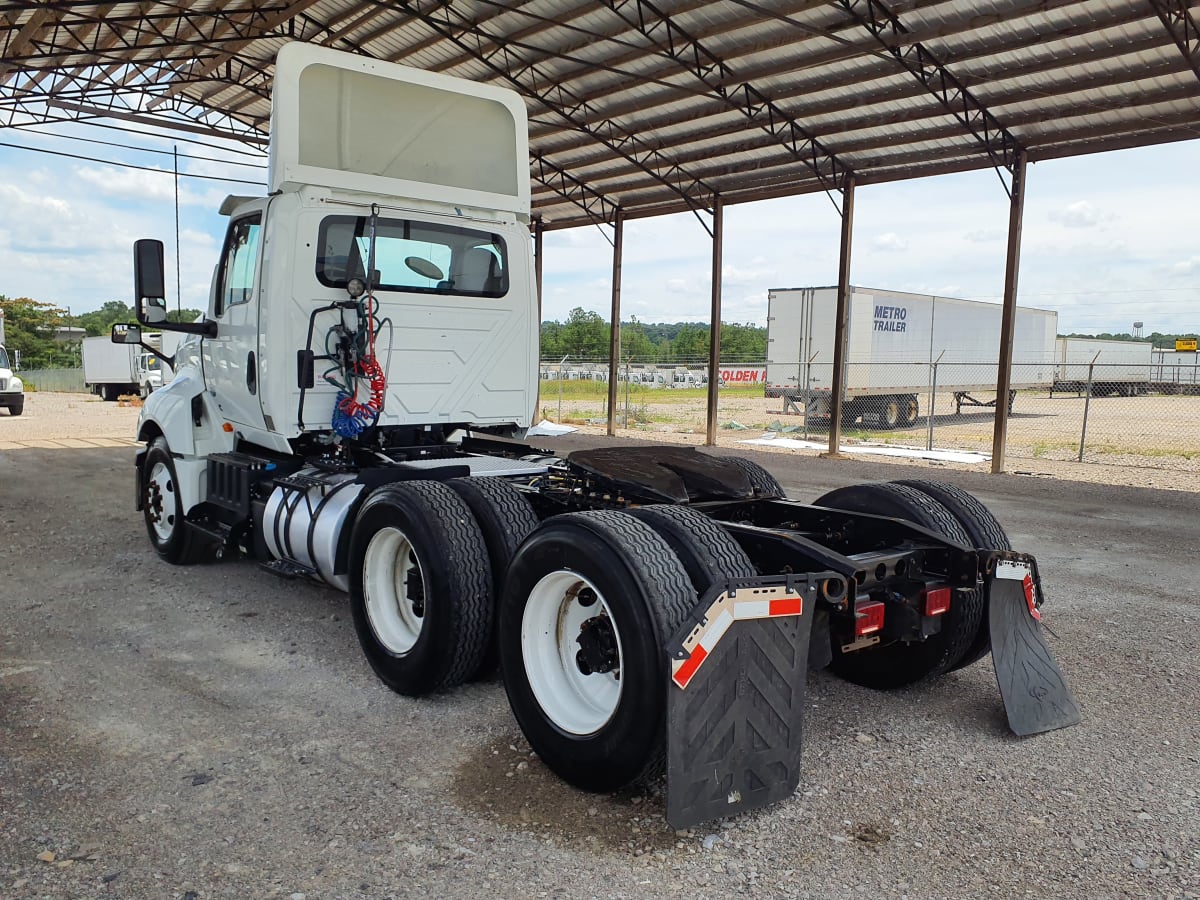 2019 Navistar International LT625 DAYCAB T/A 874507