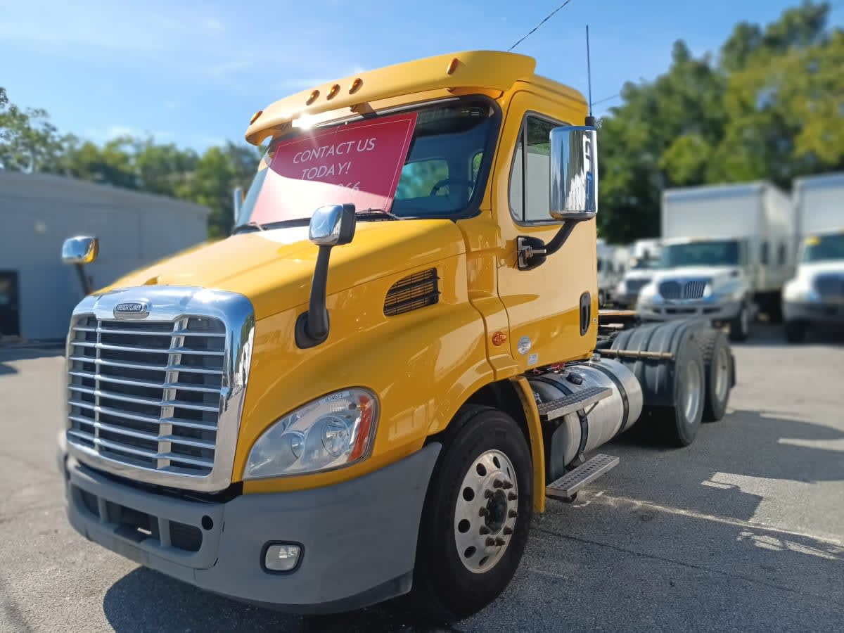 2019 Freightliner CASCADIA 113 874572