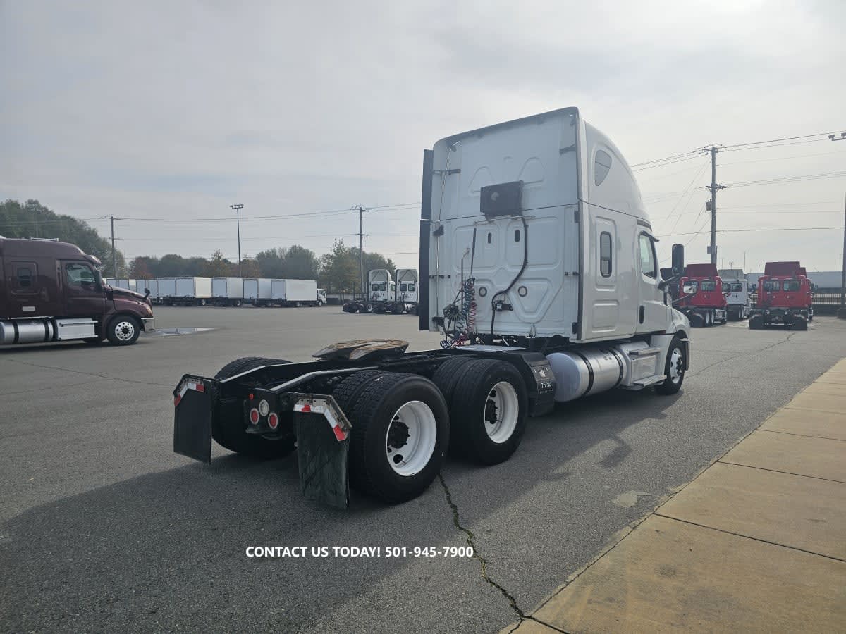 2020 Freightliner - image 4