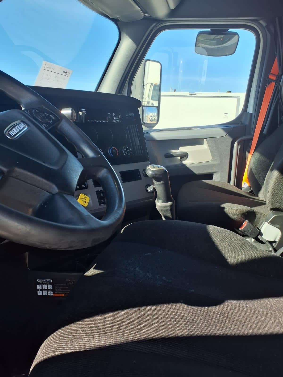 2020 Freightliner - image 7