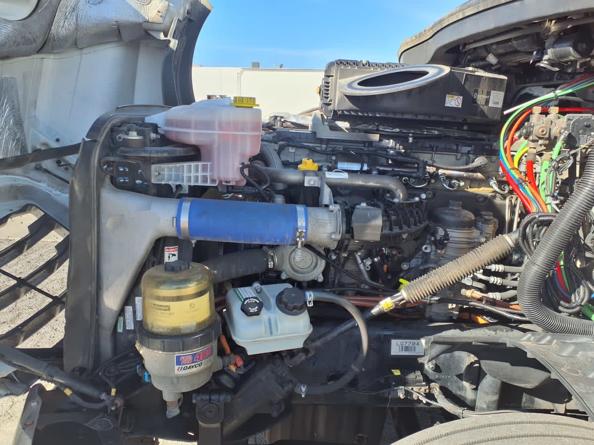 2020 Freightliner - image 9