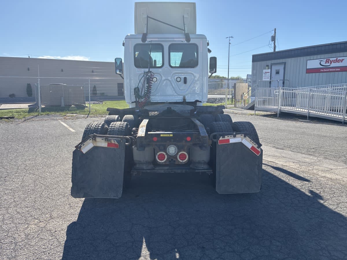 2020 Freightliner Cascadia in Syracuse, NY — photo 5
