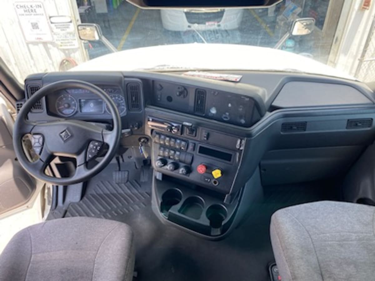 2019 Navistar International LT625 SLPR CAB 875187