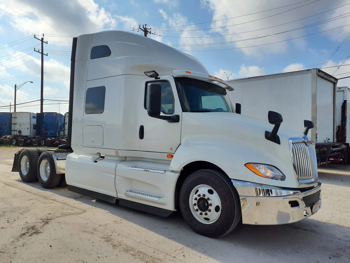 2019 Navistar International LT625 SLPR CAB 875188