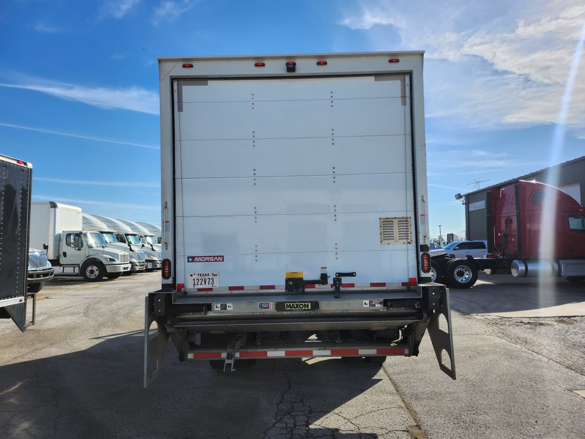 2019 Freightliner/Mercedes M2 106 875190