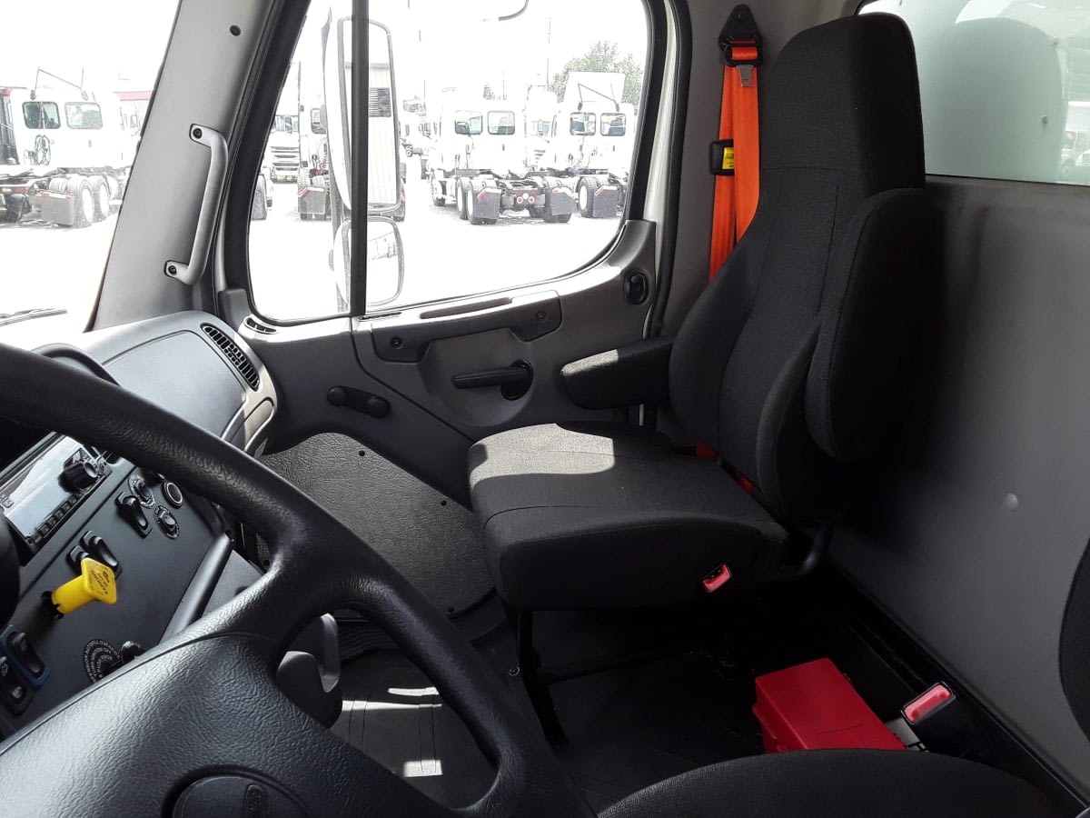 2019 Freightliner/Mercedes M2 106 875200
