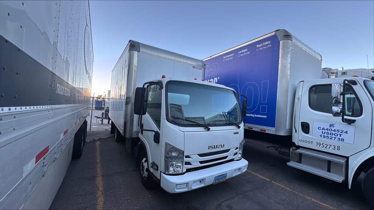 2019 Isuzu NPR HD 875204