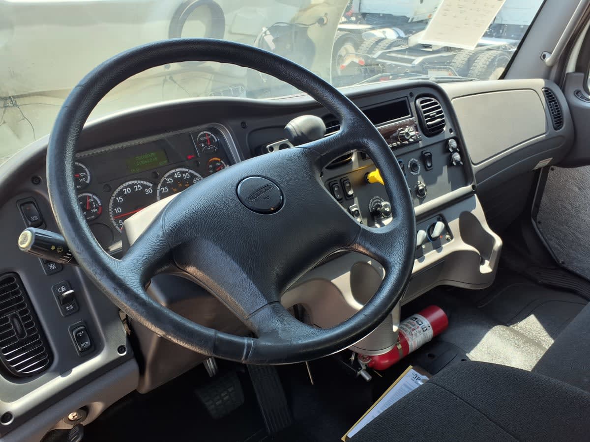 2019 Freightliner/Mercedes M2 106 875211