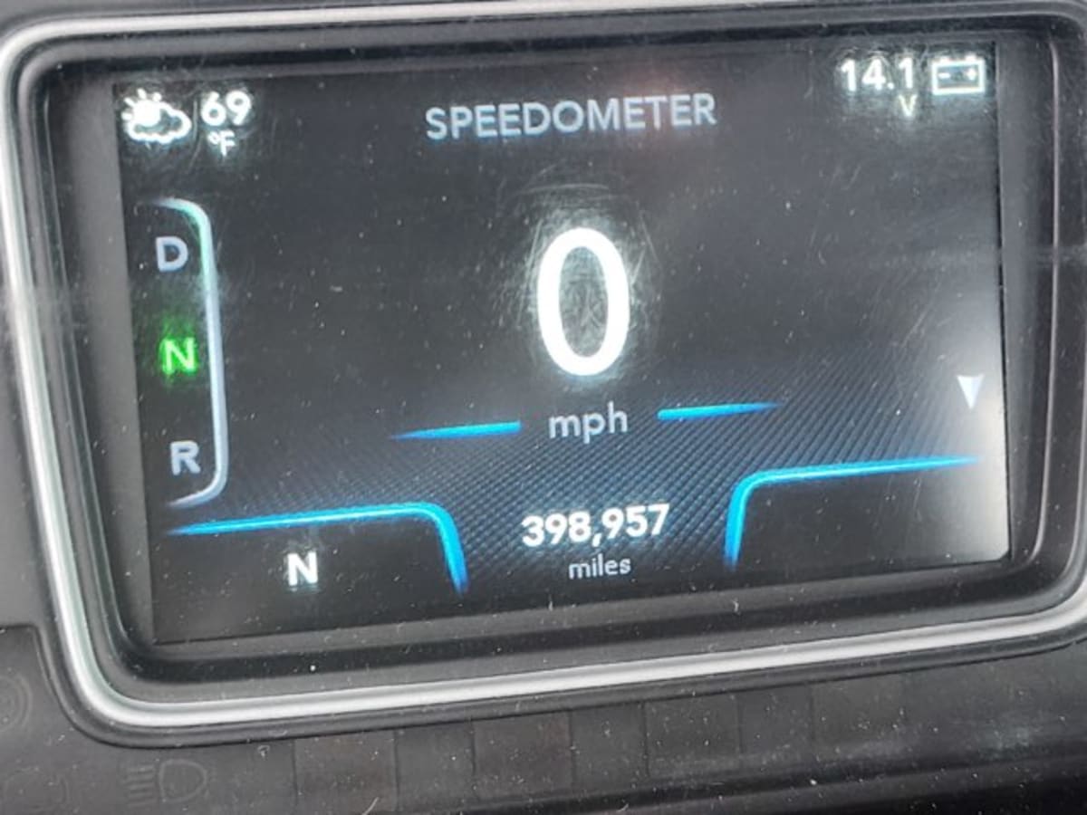 2019 International - image 11