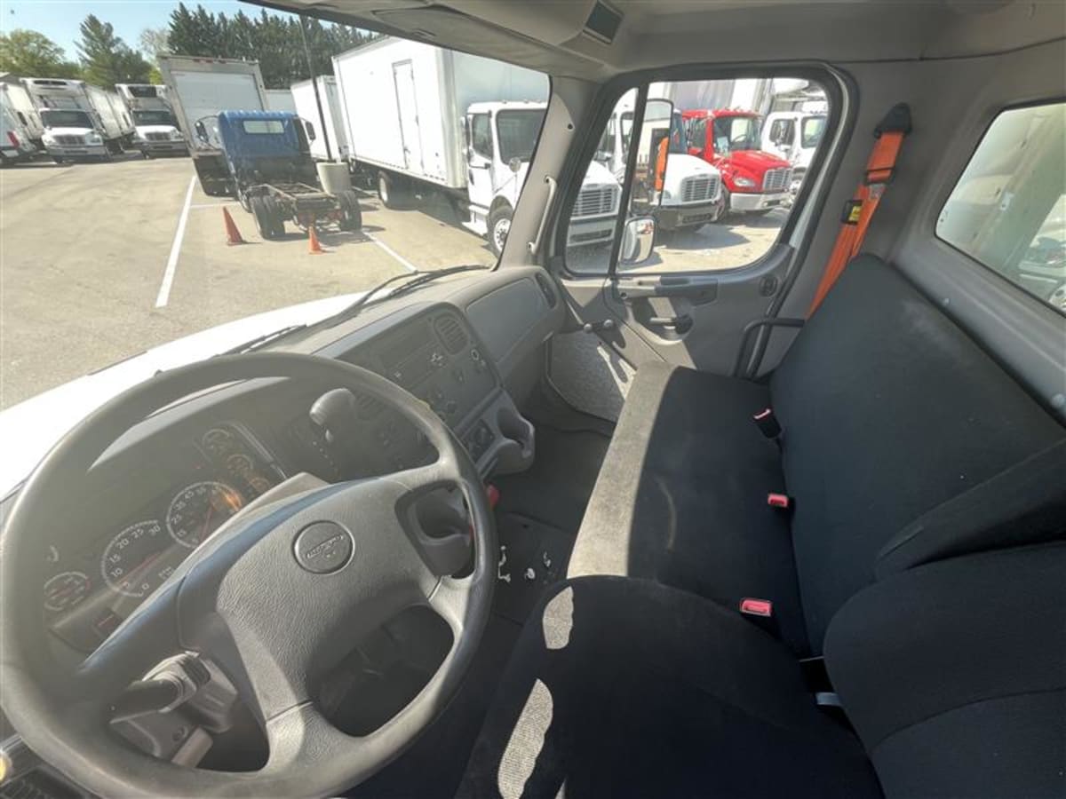 2019 Freightliner/Mercedes M2 106 875359