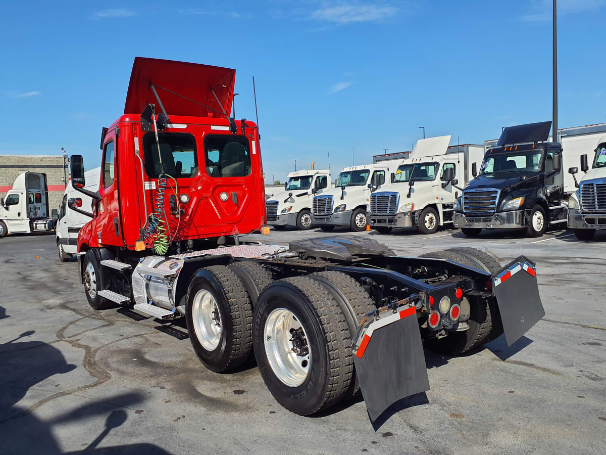 2019 Freightliner/Mercedes NEW CASCADIA PX12664 875394