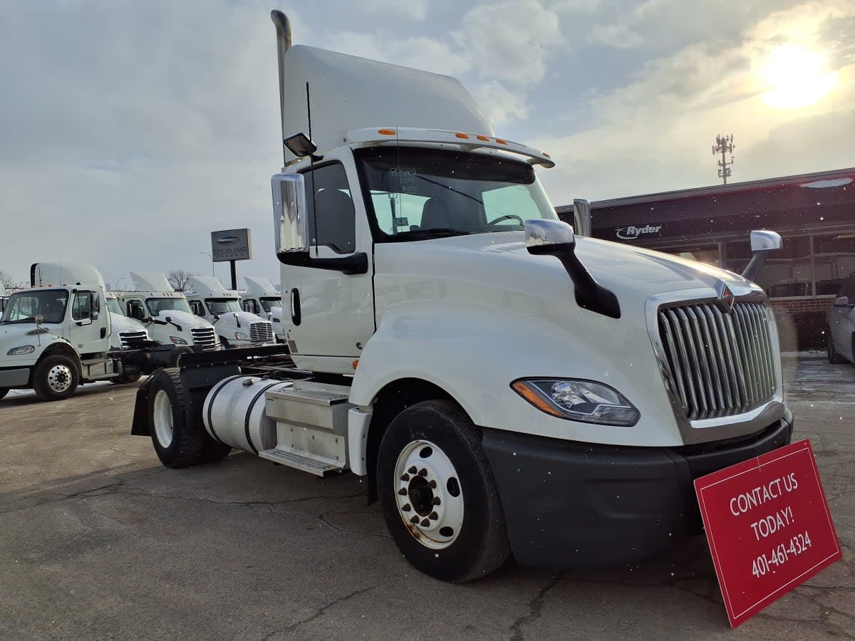 2019 International LT in Warwick, RI — photo 3
