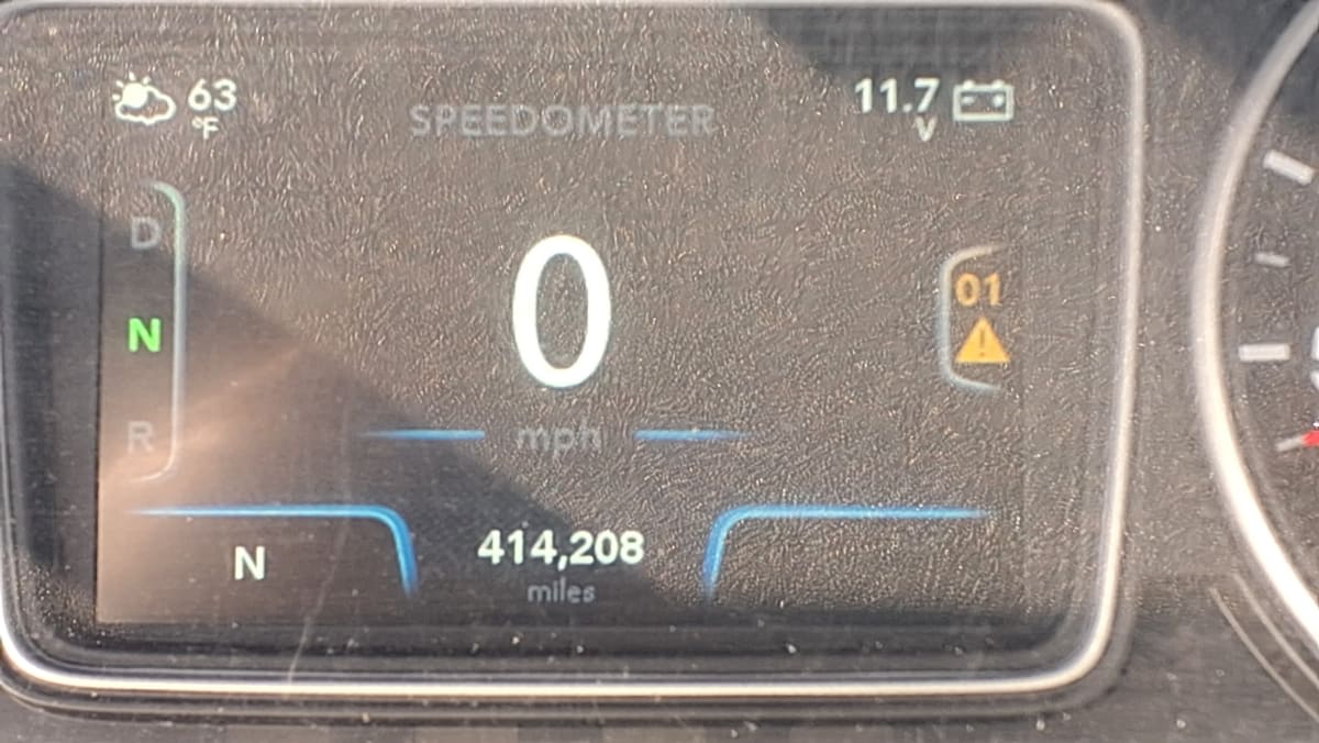 2019 Navistar International LT625 DAYCAB T/A 875403